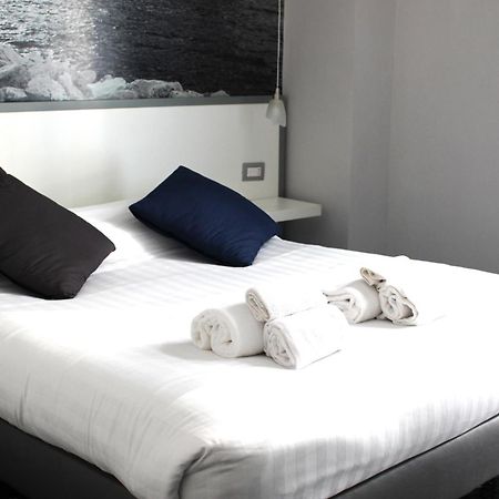 Beverello Rooms Наполи Екстериор снимка