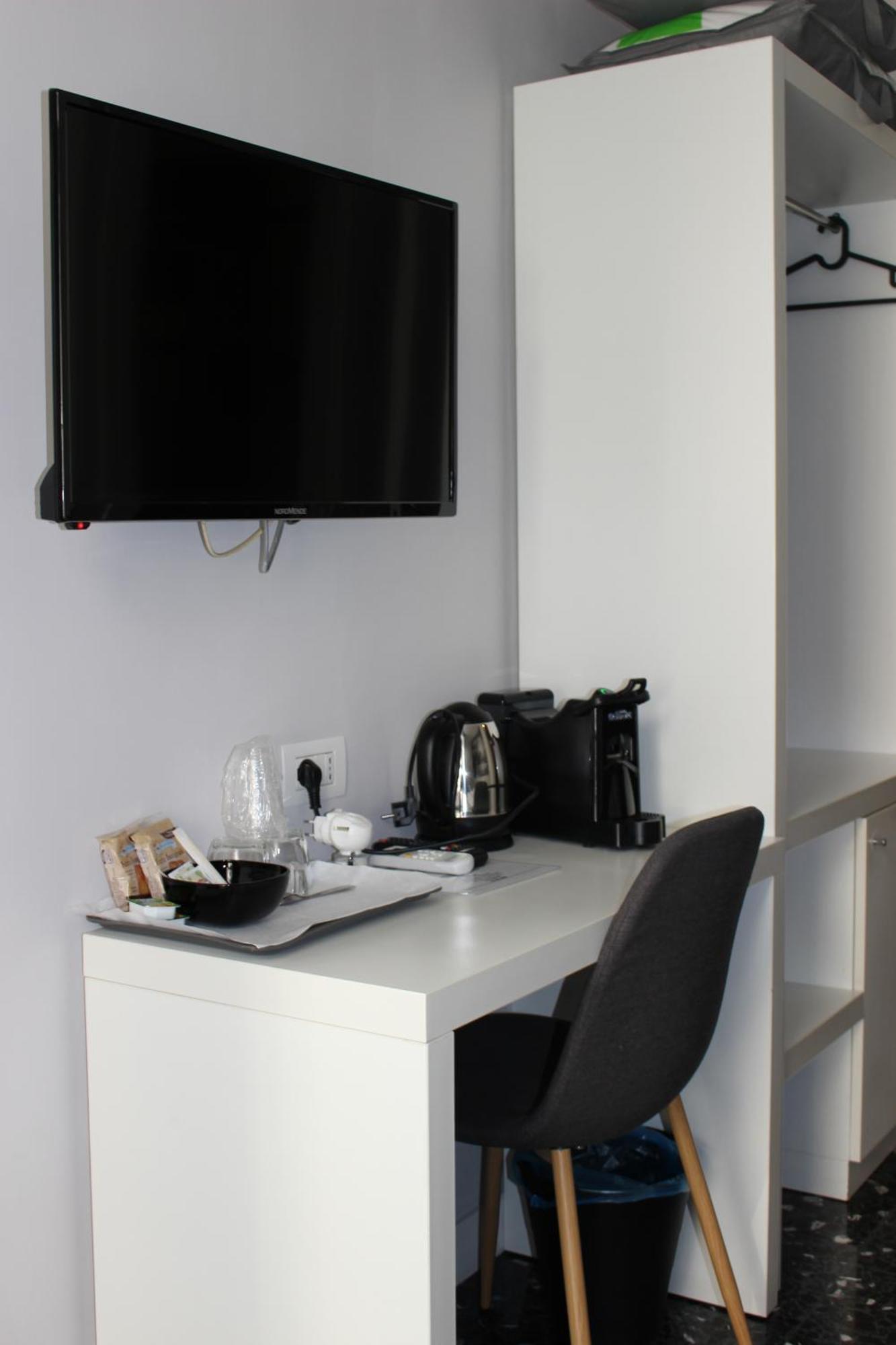 Beverello Rooms Наполи Екстериор снимка