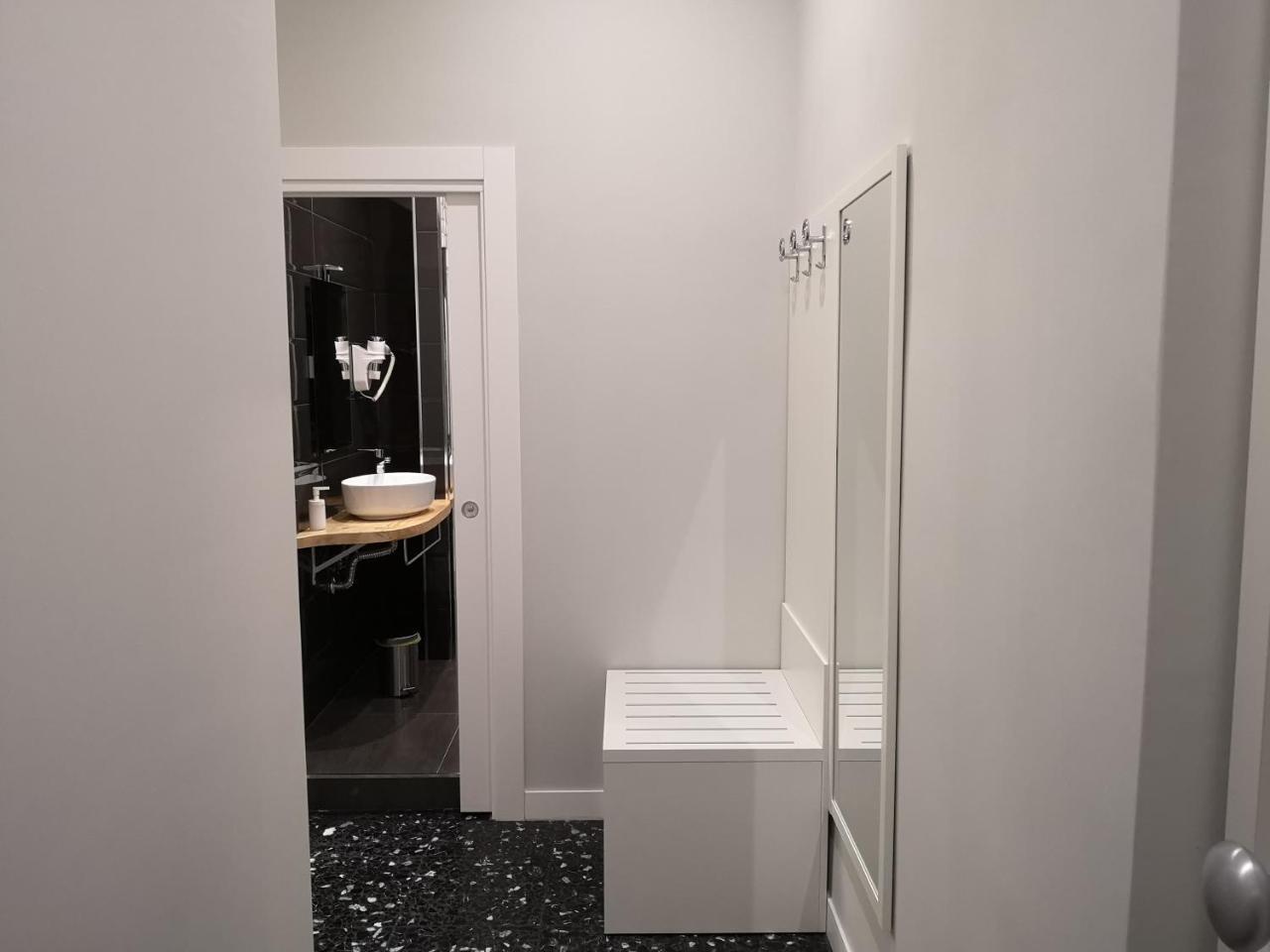 Beverello Rooms Наполи Екстериор снимка